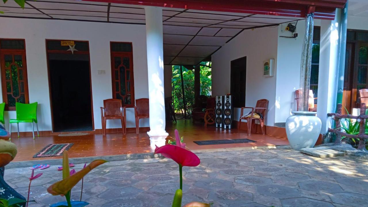 Sigiriya River Side Resort Buitenkant foto