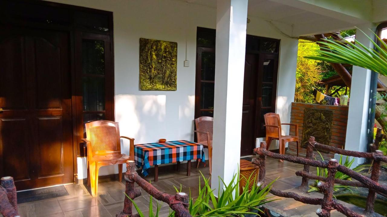 Sigiriya River Side Resort Buitenkant foto
